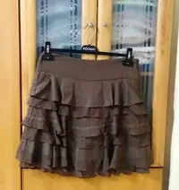 在飛比找Yahoo!奇摩拍賣優惠-DKNY  絲質雪紡蛋糕裙333(咖啡色)