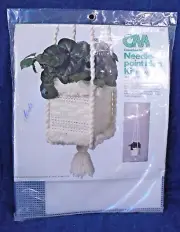 Vtg 70s Columbia Minerva White Plant Hanger Needlepoint Plastic Canvas Kit 8247