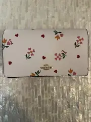 Coach Anna Foldover Clutch Crossbody With Heart Petal Print Gold/Chalk Multi