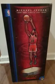Upper Deck Pro Shots Ultimate Michael Jordan 1998 NBA Finals Last Shot Statue