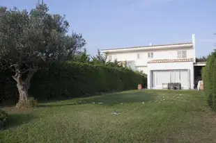 Casa con encanto y jardin amplio en Cadaques