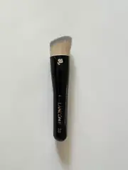 Lancome Foundation Brush - mini / small / travel brush