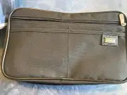 Travel Bag Make Up Case Bill Blass Toiletries Black Canvas Personal Care Vintage