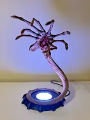 Alien Facehugger Lamp/Nightlight USB LED Remote Control 16 Colour