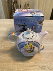 2011 WIZARD OF OZ Porcelain Individual Teapot Cup with Lid PAUL CARDEW England
