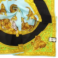 在飛比找momo購物網優惠-【VERSACE 凡賽斯】寫實藝術猛獸純棉帕巾領巾(藍色/黑