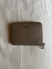 New With Tag Leather DKNY Zip Around Wallet With Built-in Coin Purse Beige Taupe