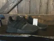 Adidas Originals NMD R1 J Triple Black (GS)Youth shoes H03994 Size 5.5 #y50
