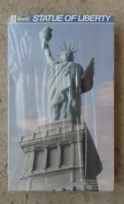 New in Box Vintage Revell Statue of Liberty 13” 1985 Made in West German