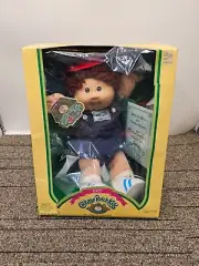 Cabbage Patch Kids Doll 1985 3900 Ages 3 and Up Play Doll Brown Hair