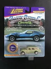 Johnny Lightning Classic Customs Corvette 1954 Corvette Nomad (C9)