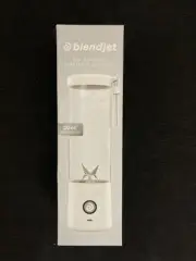 BlendJet BlendJet 2 the Original Portable Blender, 20 oz, White Mixer Sealed
