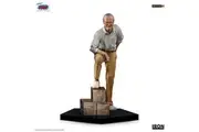 Stan Lee - 1:10 Scale Statue