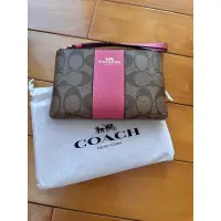 在飛比找蝦皮購物優惠-Coach桃coach 手掛包 手拿包 小手拿 單層手拿包 