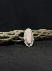 Handmade Native American Navajo pink conch shell Sterling silver ring size 8