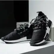 【正品】全新ADIDAS NMD_R1 黑白 日文 拼接 滿版 鞋帶 FU6829