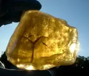 Libyan Desert Glass Meteorite Tektite impact specimen( 1600 ct)cristobalite