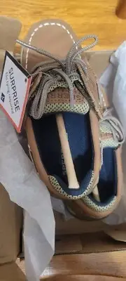 New in box SPERRY 9.5M boys brown slip on lanyard cb48948A