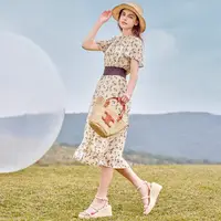 在飛比找momo購物網優惠-【H2O】拼接羅紋腰頭洋裝(#4674005 洋裝 淺綠色/