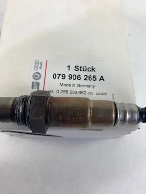 Genuine VW 2.5 2.0T TSI TFSI Audi A4 Q6 Touareg 3.2L 4.2L REAR Oxygen O2 Sensor (for: Audi)