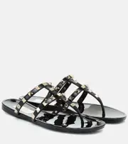 [Valentino Garavani] Valentino Garavani Valentino Garavani Rockstud PVC thong slides AU 8 black