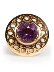 Gold 18 Carat Amethyst Ring