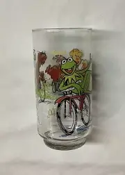 1981 McDonald's The Great Muppet Caper - Kermit On Bicycle Glass, NEW