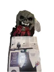 Illusion Ghoul Costume Child Size 8-10 Eyes Light Up Adds 9" To Height New