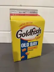 OLD BAY Seasoned Crackers Goldfish 27.3oz