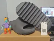 Adidas - Yeezy YZY Slide - Slate Grey ID2350 - US Men's Size 8