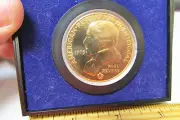 1975 Paul Revere American Revolution Bicentennial Brass token coin, NEW in case