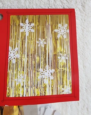 NWT Christmas Backdrop Kit Gold Foil with White Snowflakes Winter Party, 3 ×8 ft
