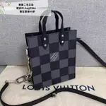 現貨二手 LV SAC PIAT 琴譜包 N60479 棋盤格圖 可拆可調鏈條 石墨黑單肩包 男款斜挎包琴譜包