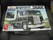 AMT 1/25 scale Tyrone Malone's Kenworth Aerodyne Hideout Truck Kit