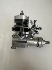 O.S. MAX-19 3.16cc cross flow vintage 2 stroke glow engine with R/C carburetor