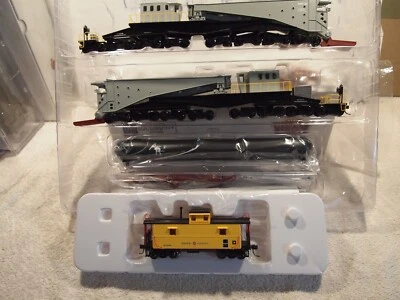 BACHMANN H.O. "SCHNABEL" 300ton 36-WHEEL SPECIALIZED CAR & MONITER'S CABOOSE