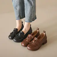 在飛比找蝦皮購物優惠-Genuine leather mother's shoes