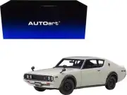 Nissan Skyline 2000GT-R (KPGC110) RHD (Right Hand Drive) White 1/18 Model Car by