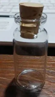 20Pcs 10ml Glass Bottles Clear Cork Vials Small Wishing Bottle with Corks New