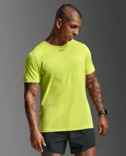 Light Speed Tech Tee, 2XU, XS, Volt/Black Reflective, Male