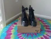 DR. MARTENS Molly Leather Platform Boots Women's Size US 9 Black New