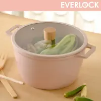 在飛比找momo購物網優惠-【韓國EVERLOCK】鈦晶不沾湯鍋24cm-蜜桃粉(附防燙