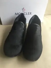 在飛比找Yahoo!奇摩拍賣優惠-[品味人生2]保證全新正品Moncler 馬毛休閒鞋 SIZ