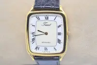 在飛比找Yahoo!奇摩拍賣優惠-《寶萊精品》Tissot 天梭表金白方長型石英男子錶