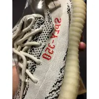 在飛比找蝦皮購物優惠-YEEZY BOOST 350 V2 白斑馬🦓經典鞋款✨UR