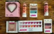 Wet N Wild Limited Edition Megaglo Sweetest Bling kiss me if u can heart