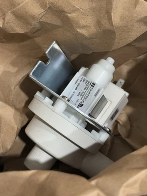 827628 SUB ZERO DRAIN PUMP OEM New Same Day Shipping