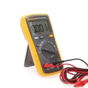 Fluke 15B Max 01 Digital Multimeter with TL-75 and having 6000 Count