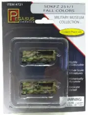 Pegasus 721 Sd.Kfz. 251/1 Halftrack #113/114 Camouflaged 1/144 Scale Models