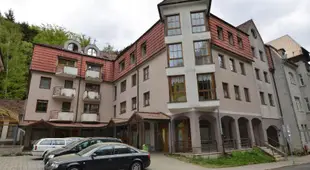 Beautiful apartment in a spa resort only 2 5 km from the J chymov chairlift Keilberg